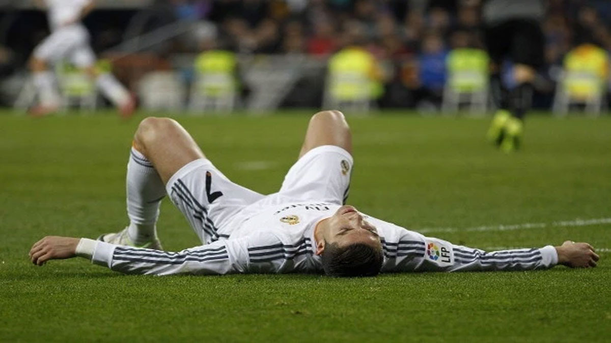 Ảnh Ronaldo trên sân cỏ