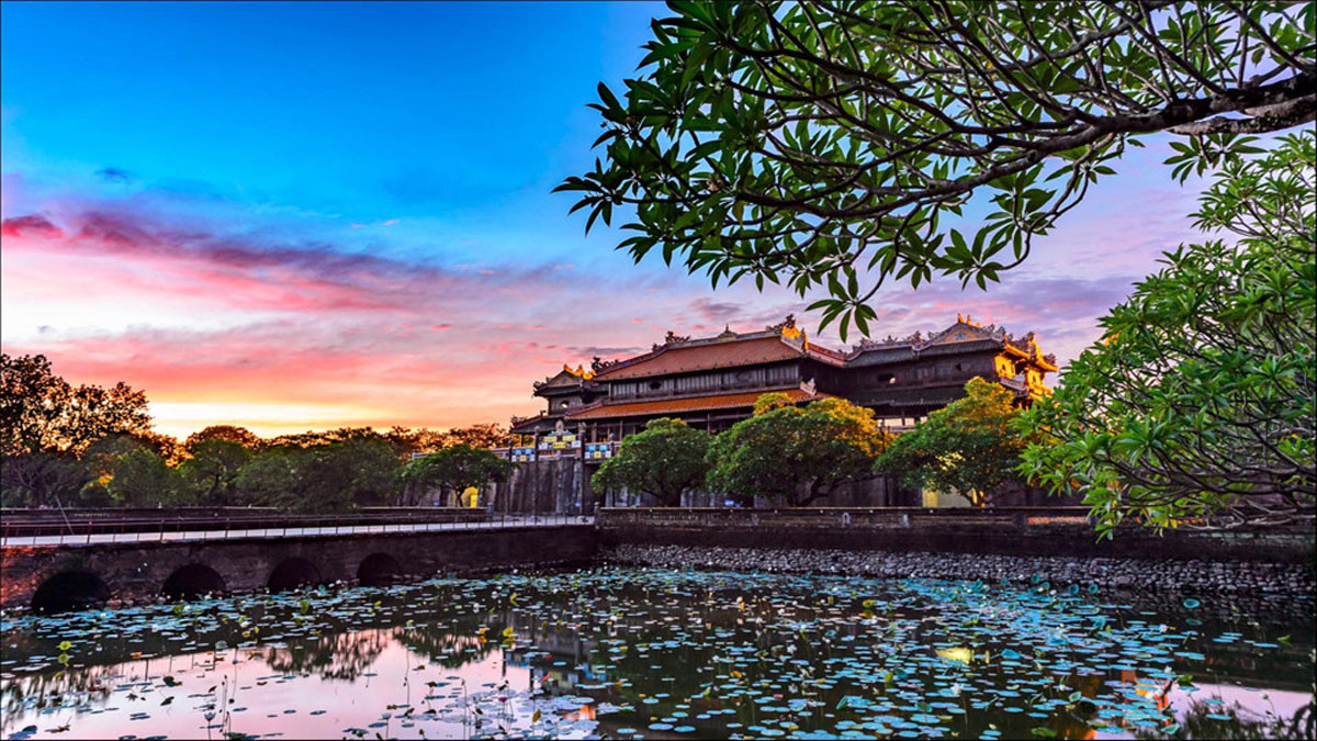 Hình ảnh buồn Huế 1