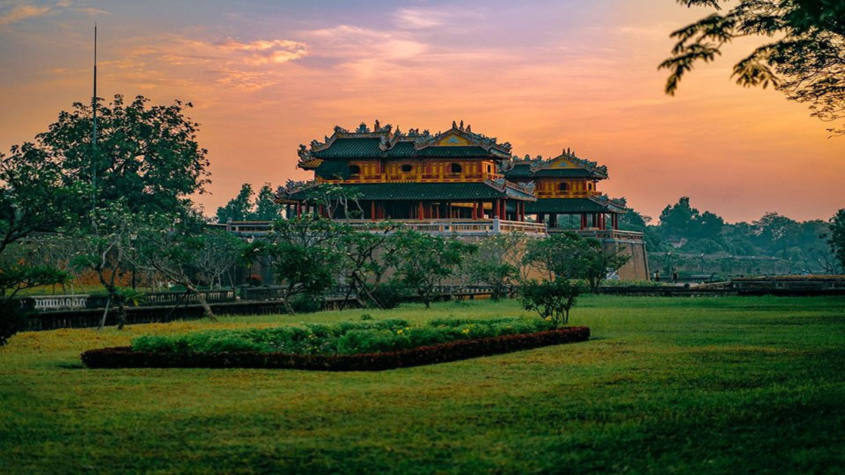 Hình ảnh buồn Huế 2