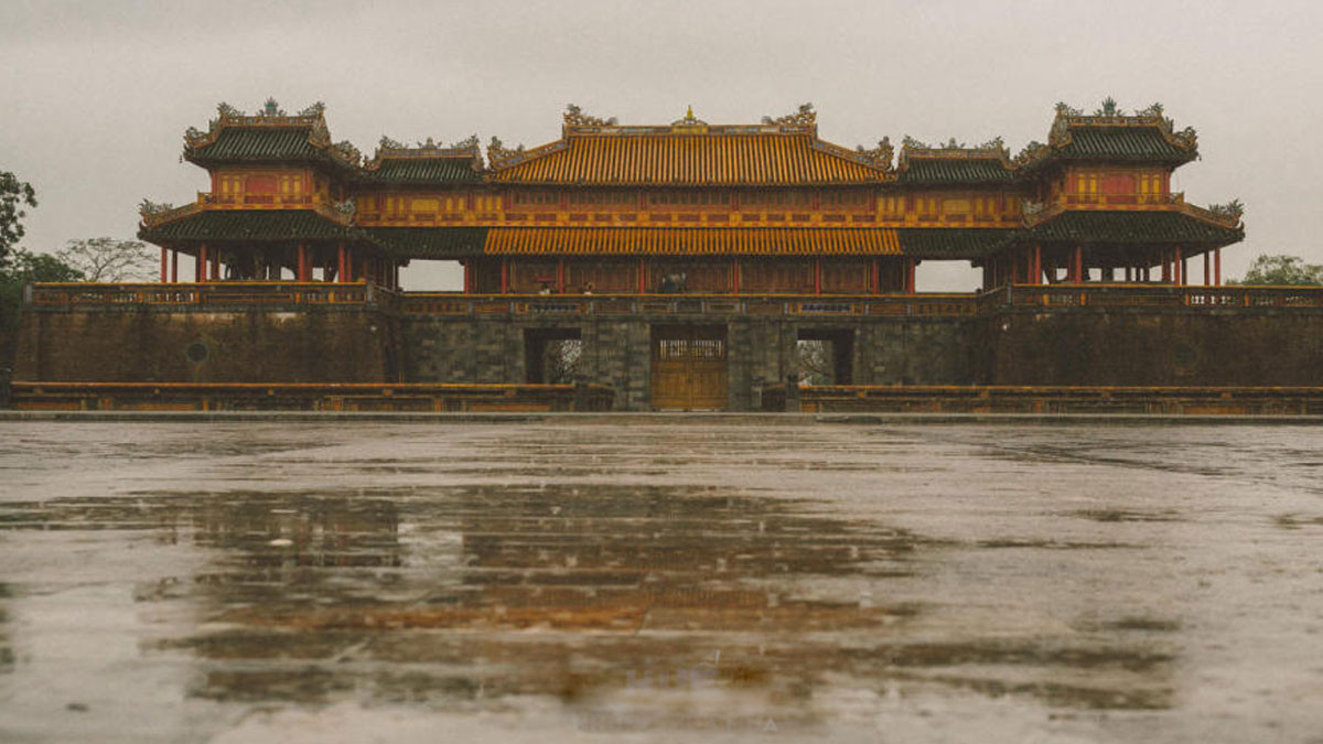 Khung cảnh đợi mưa qua