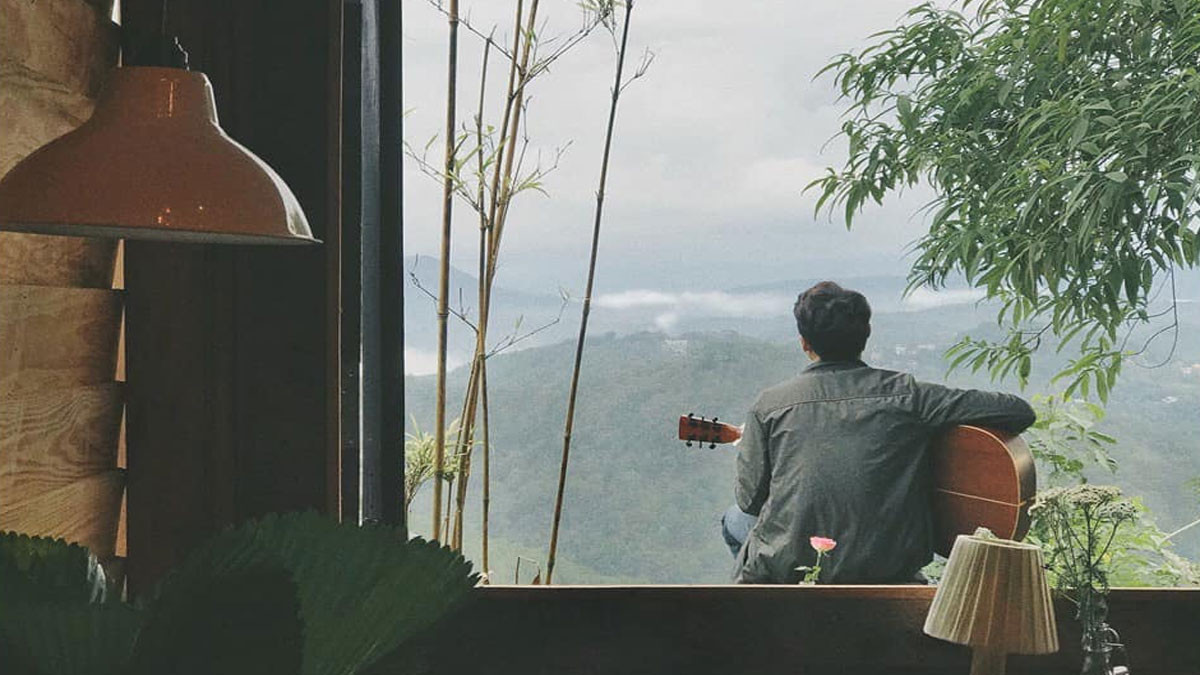 Kiến trúc cổ trong sương mù Đà Lạt