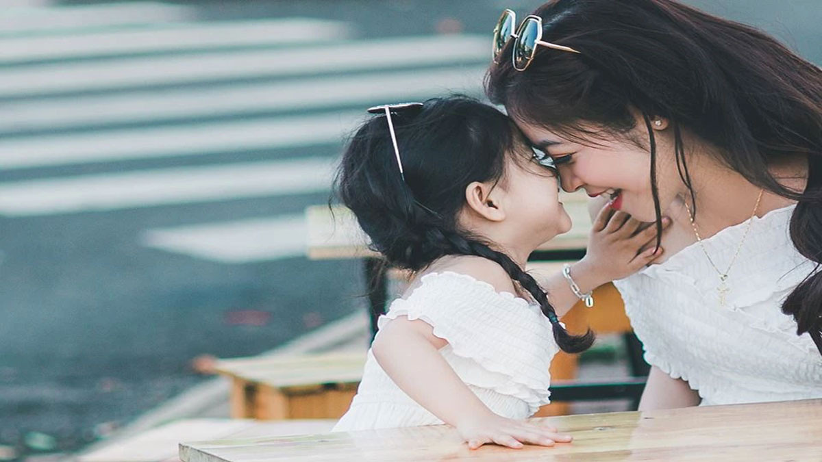 Những khoảnh khắc bên mẹ